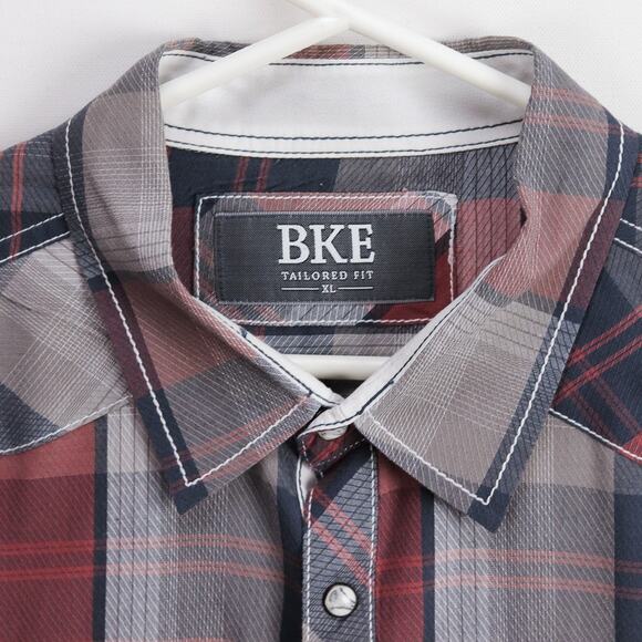 BKE Western Shirt Mens XL Tailored Fit Red Gray Plaid Contrast Stitch Pearl Snap - Picture 2 of 11